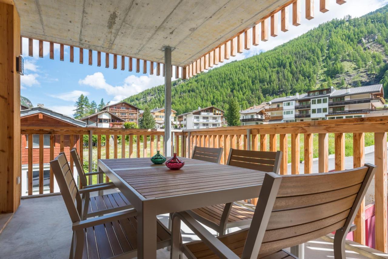 Montela Apartments - Haus F Saas-Grund Exterior foto